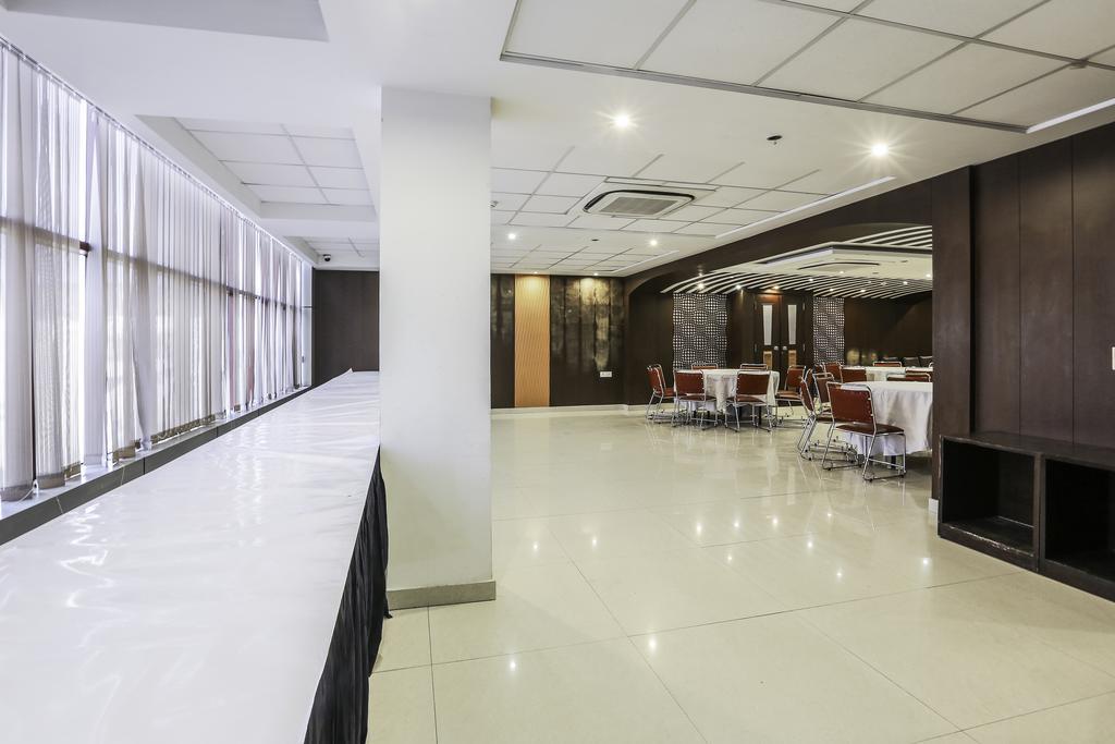 Airport Hotel Grand By Fantasia New Delhi Ngoại thất bức ảnh